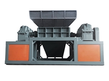 1600型鋼筋撕碎機(jī)運(yùn)營現(xiàn)場